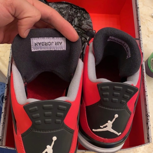 Air Jordan 4 Retro Toro Bravo - Picture 4 of 5